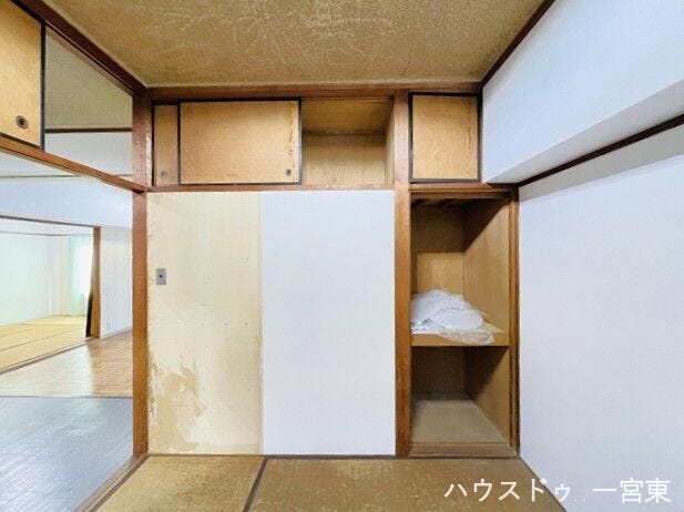 【4.5帖和室】日常の衣類や季節の品を効率よく整理できる収納です。たっぷりの容量で空間をすっきりと保てます。