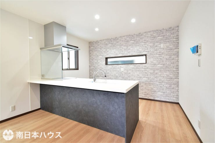 【キッチン】カウンター付きのキッチンです!配膳や食後の片付けなどがしやすいです♪