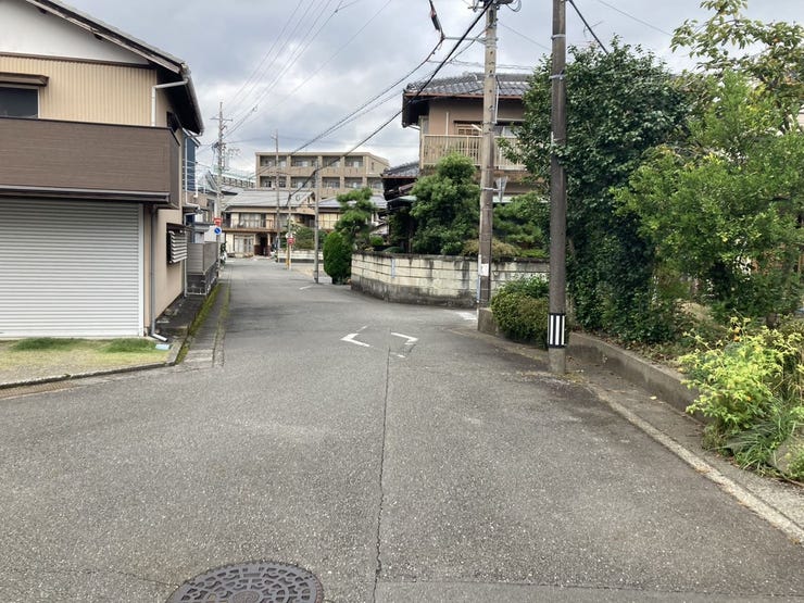 南西側前面道路は幅員約6.0m!