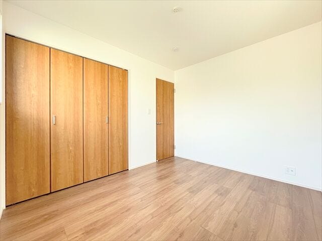 自分専用の場所があるので
リビングダイニングに自分のものを置きっぱなしにすることもなくなります。