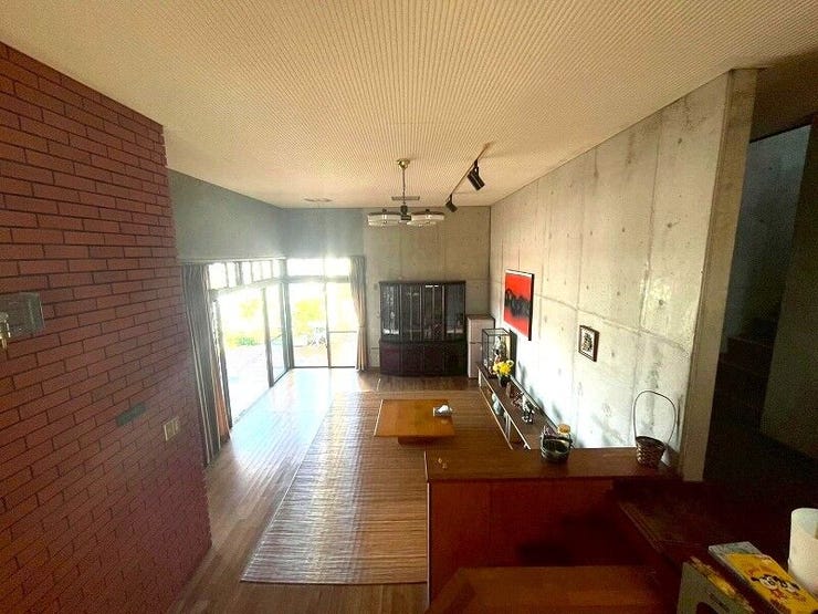 家族が自然と集まる、ゆったりリビング