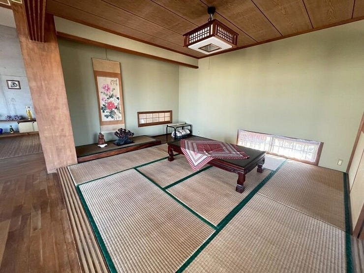 畳の香りが心地よい落ち着いた空間