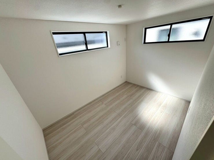 【Bedroom】主寝室や子ども部屋、在宅ワークにも使える洋室。暮らしに合わせて自由にレイアウトできます。