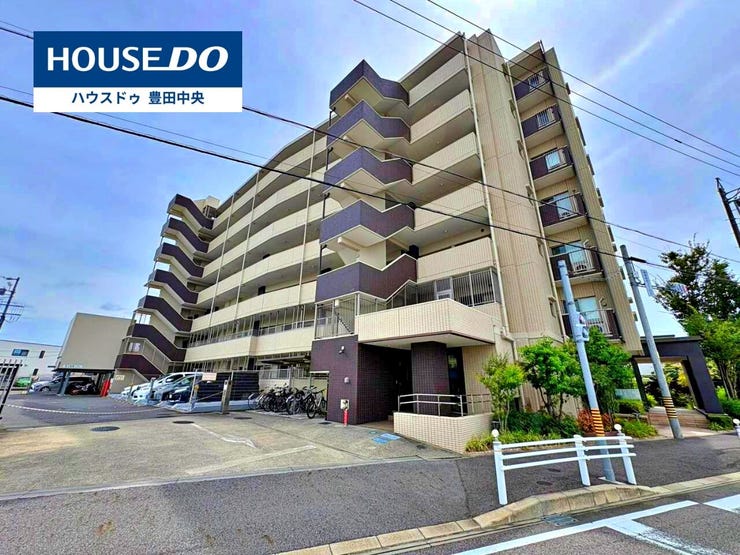 【外観】
◆見学予約受付中◆
現地をご覧いただき、周辺環境なども一緒に
ご確認いただけます!