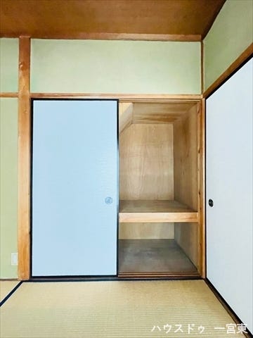 ≪1階6帖和室≫大容量の押入があるので、和室も片付けやすく、実用的で快適な空間に。