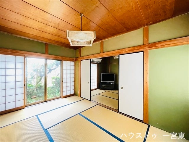 ≪1階7.5帖≫客間としても、普段使いの部屋としてもお使いいただける便利な和室です!