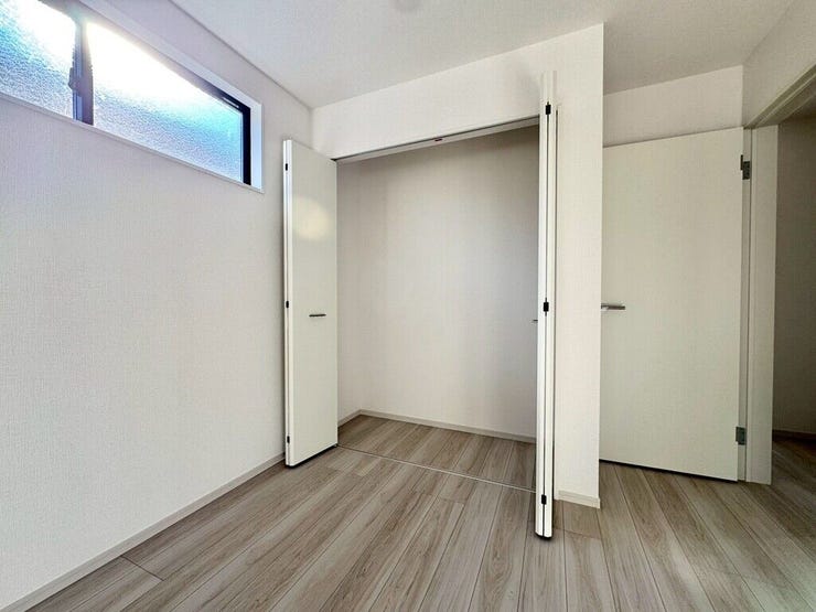 【Bedroom】収納力◎。家具の配置もしやすい機能的な洋室です。