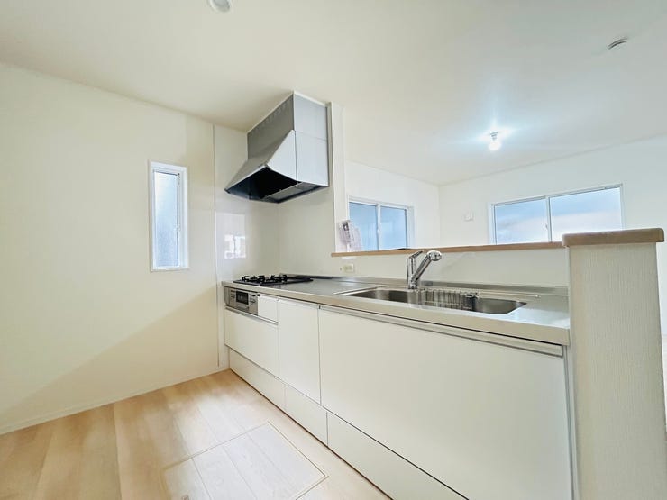 ◇白を基調にした明るいキッチンで毎日のお料理も楽しみに(^^♪