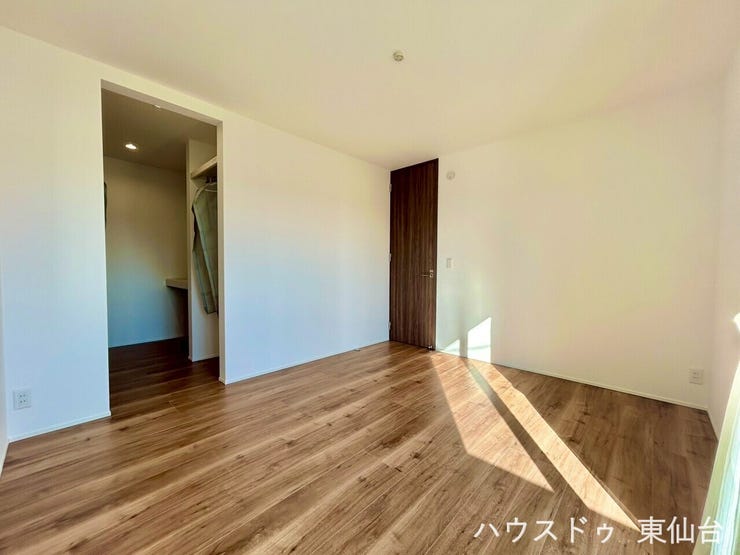 主寝室や子供部屋、書斎としても使える自由度の高い設計です