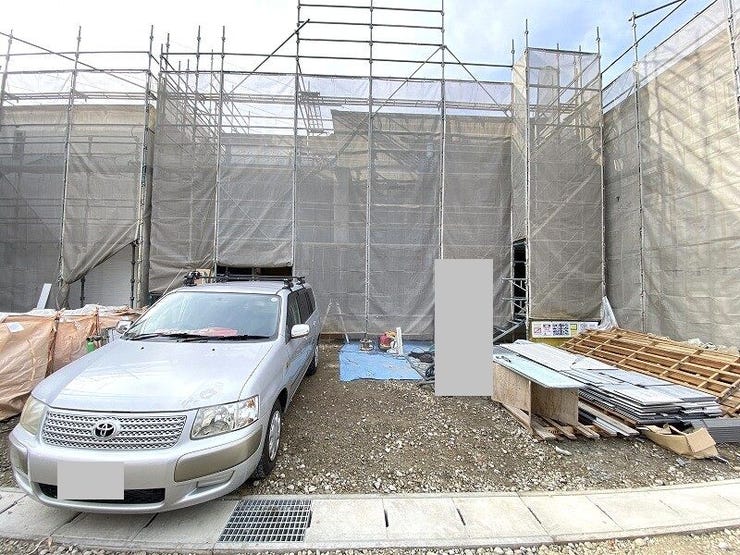 完成前の物件に限り、カラー選択やオプション工事 などのサービス特典が受けられる場合がございます。詳しくお知りになりたい方はお気軽にお問合せください。