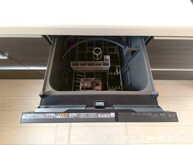 汚れたお皿も食器洗い乾燥機でラクチンです