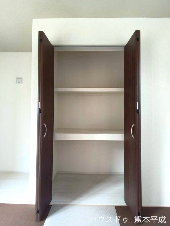 使い勝手の良い3段に分かれている収納スペースです