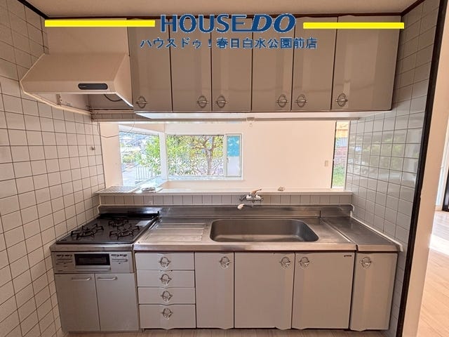 収納豊富なカウンターキッチンです♪