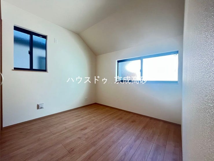 広すぎないスペース。
お子様のお部屋や書斎など、新居での生活の夢が膨らみますね!