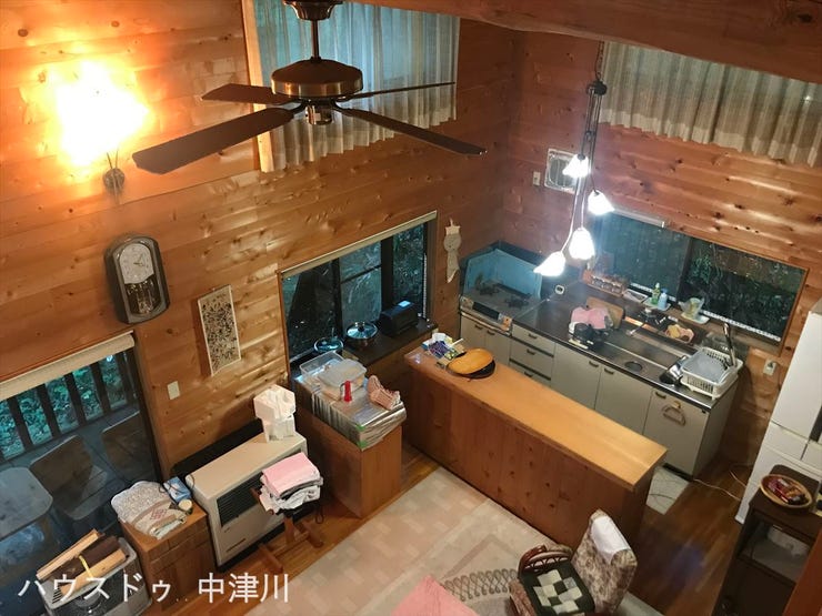 2階からのキッチン風景