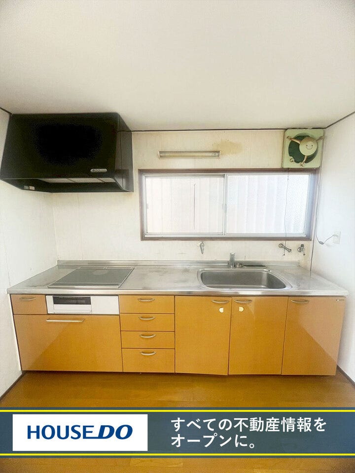 【全室フローリング】小学校まで徒歩約5分♪IHクッキングヒーター♪温水洗浄便座♪閑静な住宅街♪