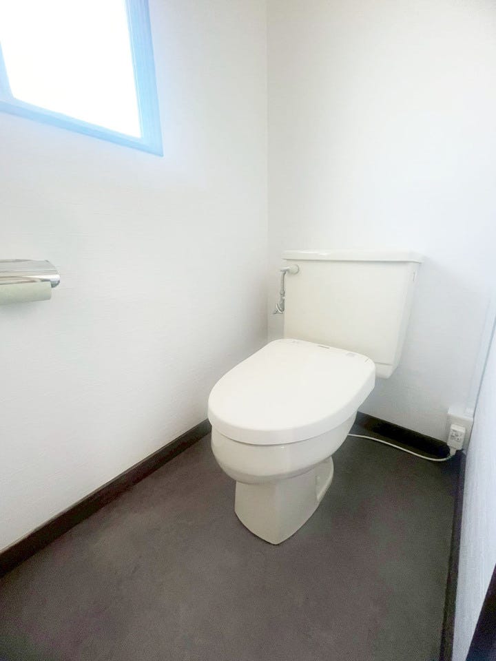 【全室フローリング】小学校まで徒歩約5分♪IHクッキングヒーター♪温水洗浄便座♪閑静な住宅街♪