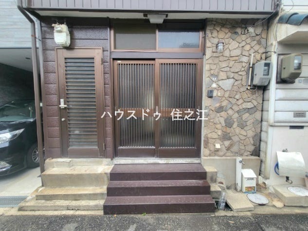 ★玄関廻りもすっきりしております