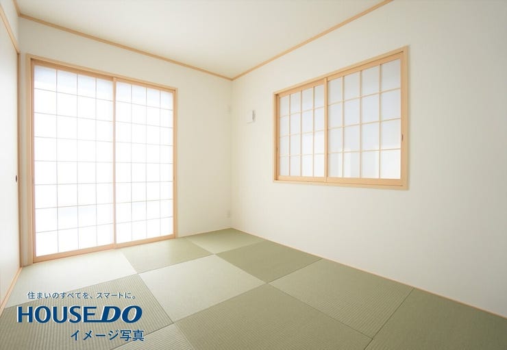 1階には約4.5帖の洋風和室がございます。すぐに横になれる和室は、みんながほっと一息つける空間です♪