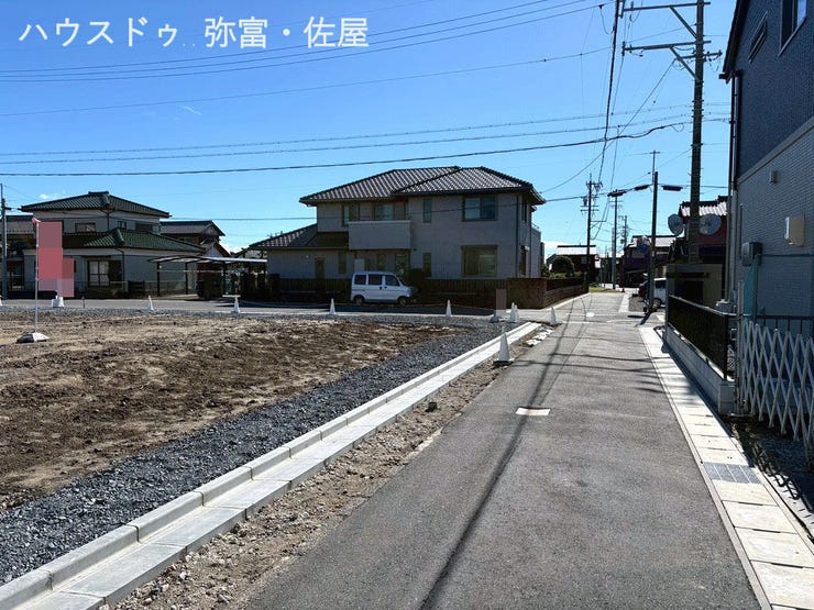 西川端小学校約850m・佐織西中学校約1600m☆