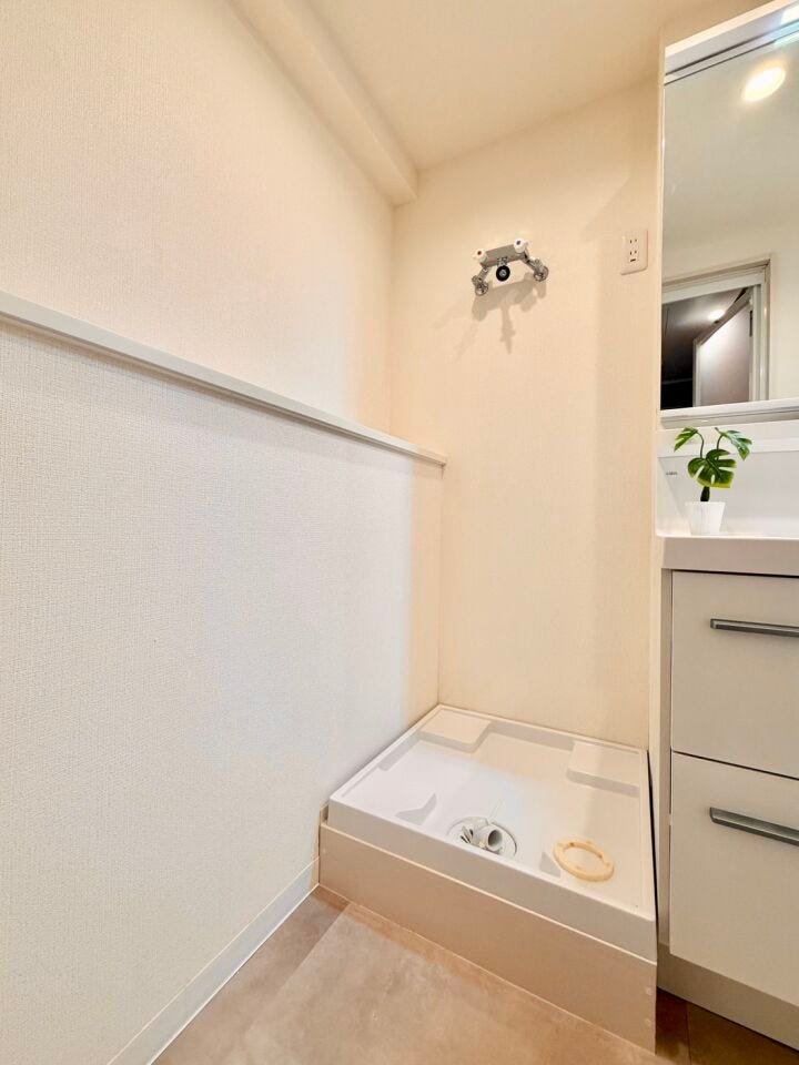 防水パンが高めになっているので、ドラム式洗濯機でも、ラクラク♪