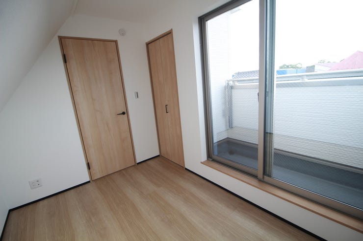 開放感があり、お部屋にも爽やかな風と暖かく柔らかな日差しが差し込み、毎日の暮らしを豊かに彩ります。