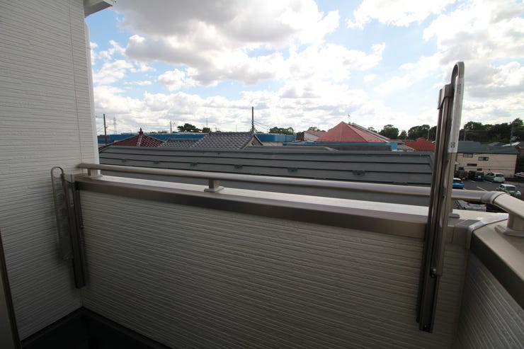 お布団もラクラク干せて快適な広々バルコニーです♪