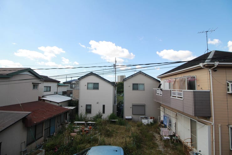 とても心地よい風が入ります。青空を眺めながら一息つける環境です。