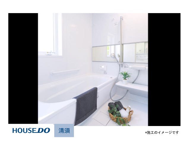 浴室暖房乾燥機、カラリ床等を標準装備して、使い勝手の良いお風呂空間を提供しています。