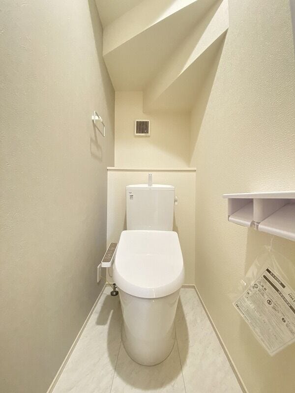 1Fトイレ ウォシュレットトイレです。