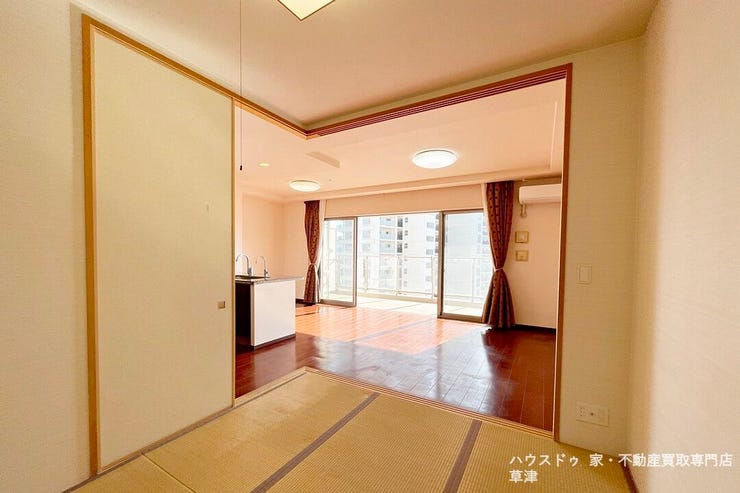 5帖の和室です。来客時のスペースや家事スペースなどにもお使いいただけます。