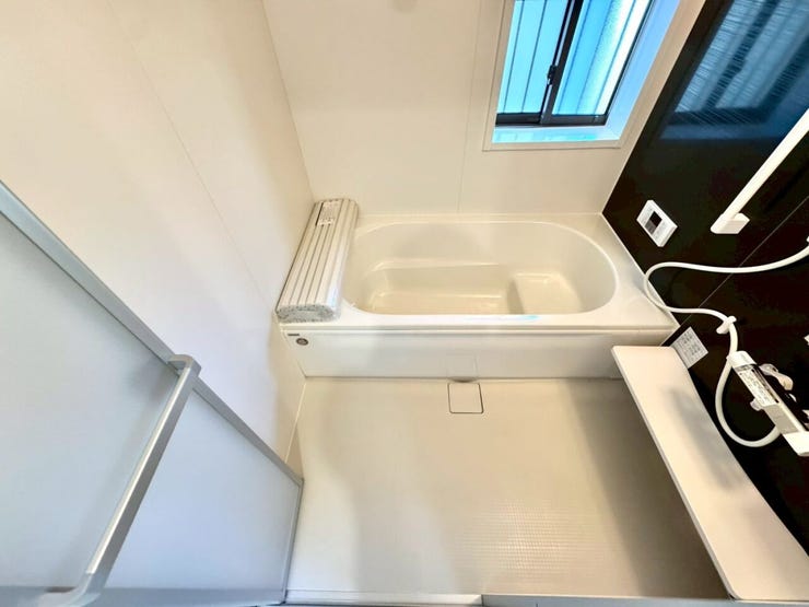 【Bathroom】リラックスできる空間で、一日の疲れを癒し、心身共にリフレッシュできます。