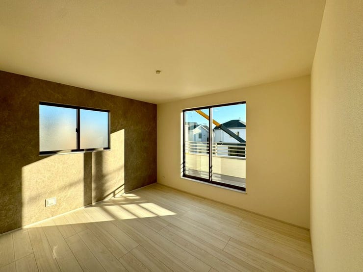 【Bedroom】ナチュラルな内装で、リラックスできる空間。寝室や書斎にも最適です。