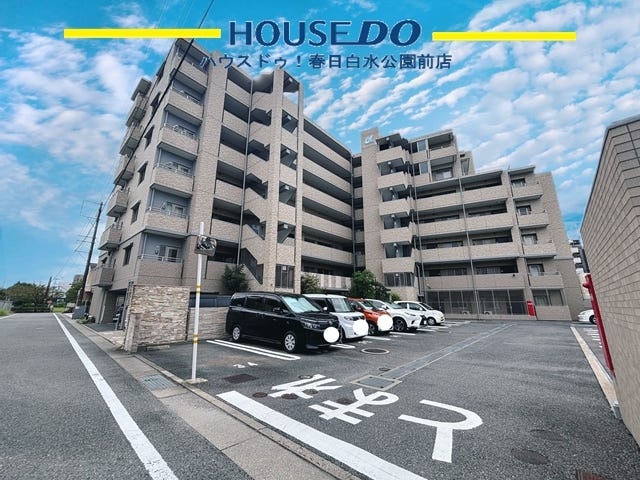 【外観】
駅近+角部屋+ペット飼育OK♪好条件の築浅マンションが登場しました♪スーパー徒歩圏内です♪