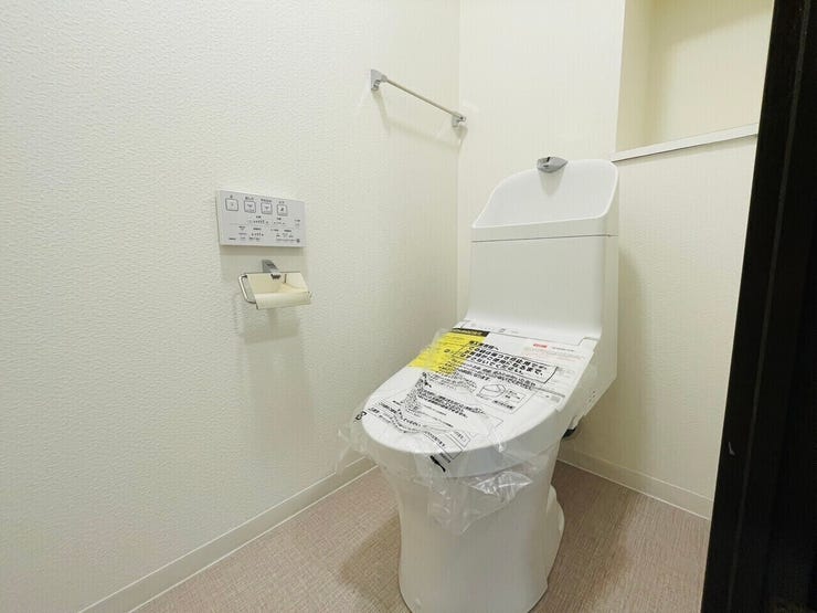 温水洗浄便座はトイレットペーパーの使用量が減ることで、経済的にも環境的にもメリットがあります♪