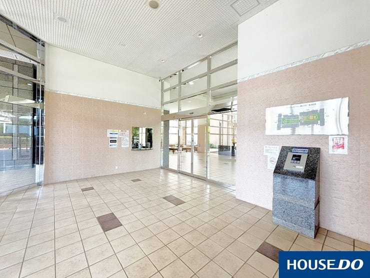 【エントランス】