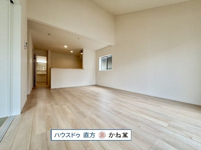 【外観】
17.5帖のLDK
人気の対面式キッチンで家族とのコミュニケーションがとりやすい