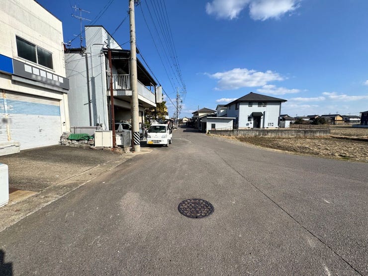 南側公道約6mに接道し、陽当たり良好です!