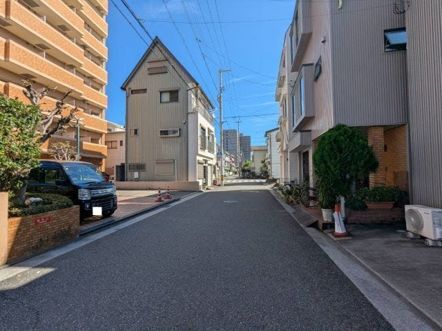 南側道路 西から東方向