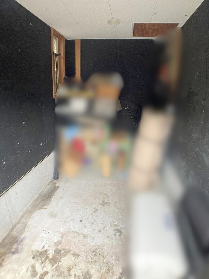 倉庫。バイクガレージとしても。