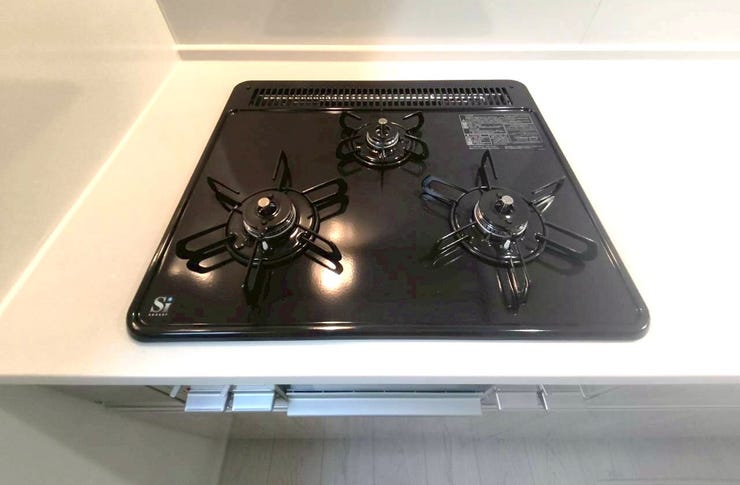 効率よくお料理ができる3口コンロです