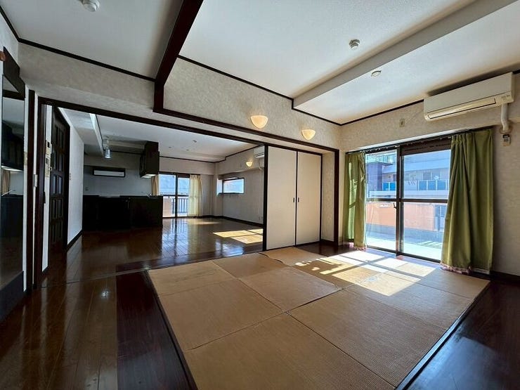 リビングに続く和洋室