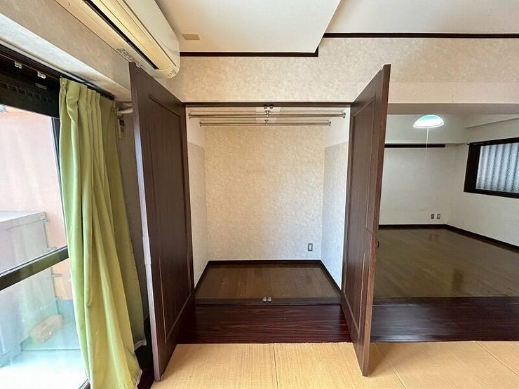 和洋室にもあ便利な収納スペース付き