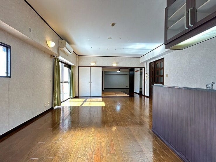 日当たり・風通しの良いリビング