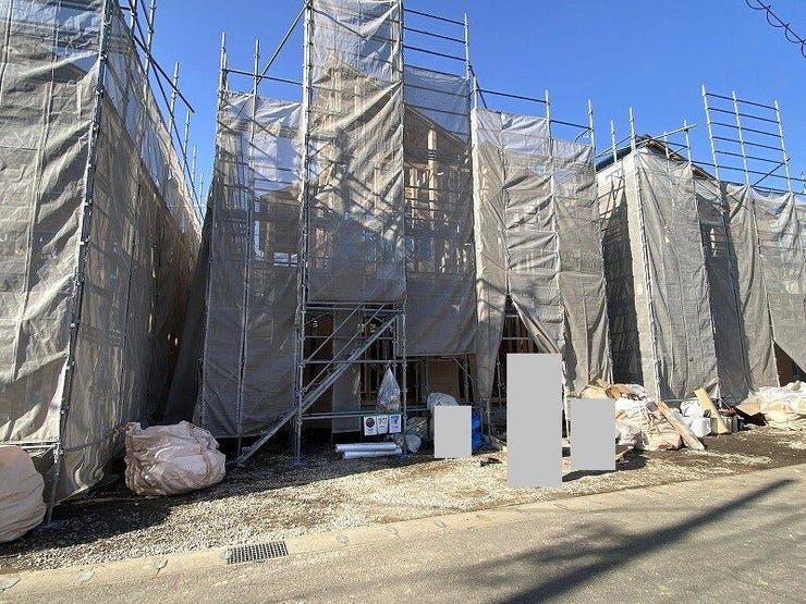 完成前の物件に限り、カラー選択やオプション工事 などのサービス特典が受けられる場合がございます。詳しくお知りになりたい方はお気軽にお問合せください。