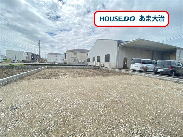 【外観】
スーパーやドラッグストア、公園等が充実しているあま市森7丁目。2区画の土地のA号地。約48.77坪の整形地。