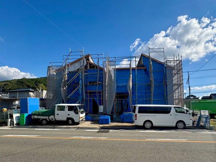 【外観】
シックな色合いな外観♪
【11/01撮影】