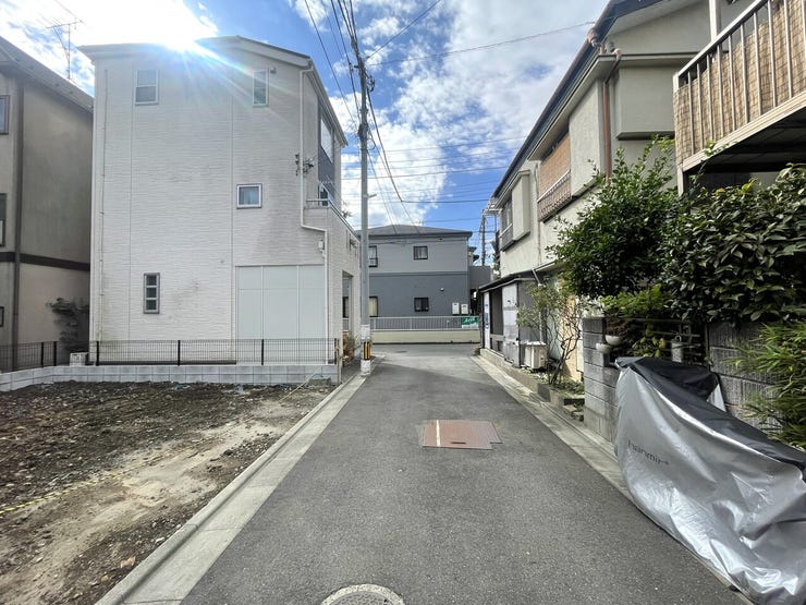 ◇前面道路
現地撮影(2025年10月)