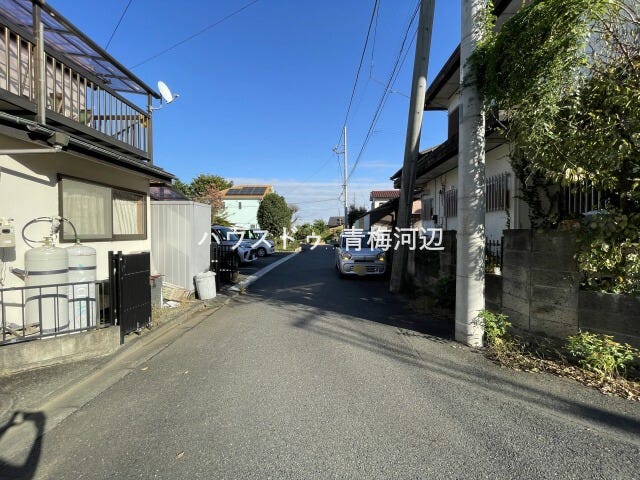 【北側 前面道路】幅員約5mの前面道路です。