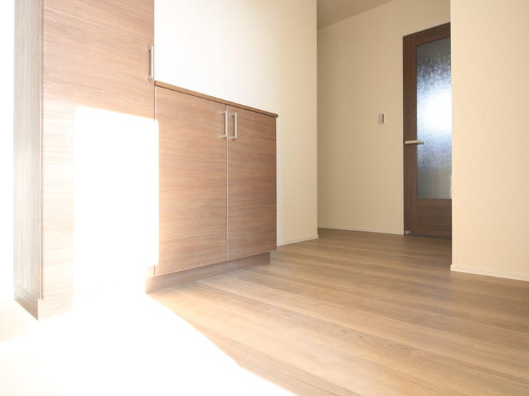 お客様が最初に目にする玄関は常に清潔に保ちたいですね♪